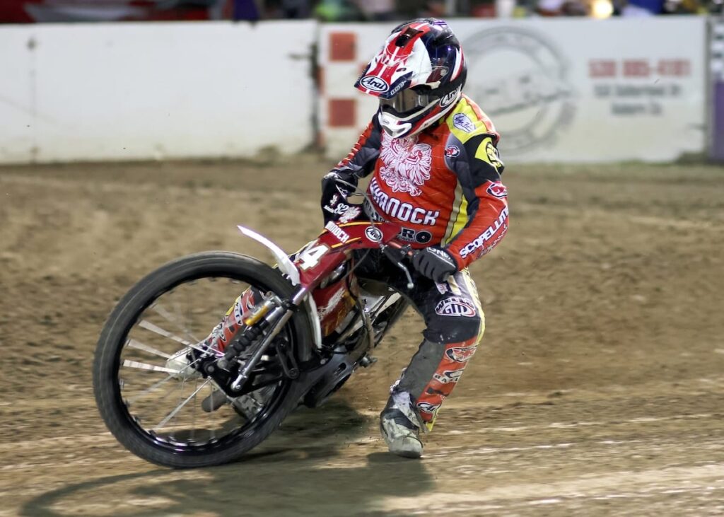 Billy Janniro repeated his win last week in the scratch main event. In a tight main event race, Janniro held on for the win over Broc Nicol, Charlie Trana and Russell Green. May 23 2025 - Speedway & Extreme Sidecars Series Round 1.