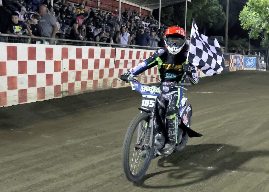 Danny Faria won the handicap main event, his first main event win of the season. May 23 2025 - Speedway & Extreme Sidecars Series Round 1.