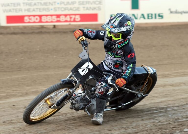 Logan Kerr reached the winner's podium this week in the Youth 150cc D1 main event. It was Kerr's first main event win in the Youth 150cc D1 program. June 20 2025 - Greeting from Fast Fridays Motorcycle Speedway in Auburn Ca. Great racing in week seven of the 2025 season.