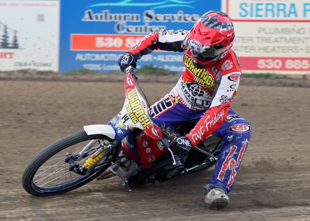Billy Janniro picked up his second scratch main event win of the season Friday night. Aug 7 2026 - 2026 Speedway & Extreme Sidecars Round #3.