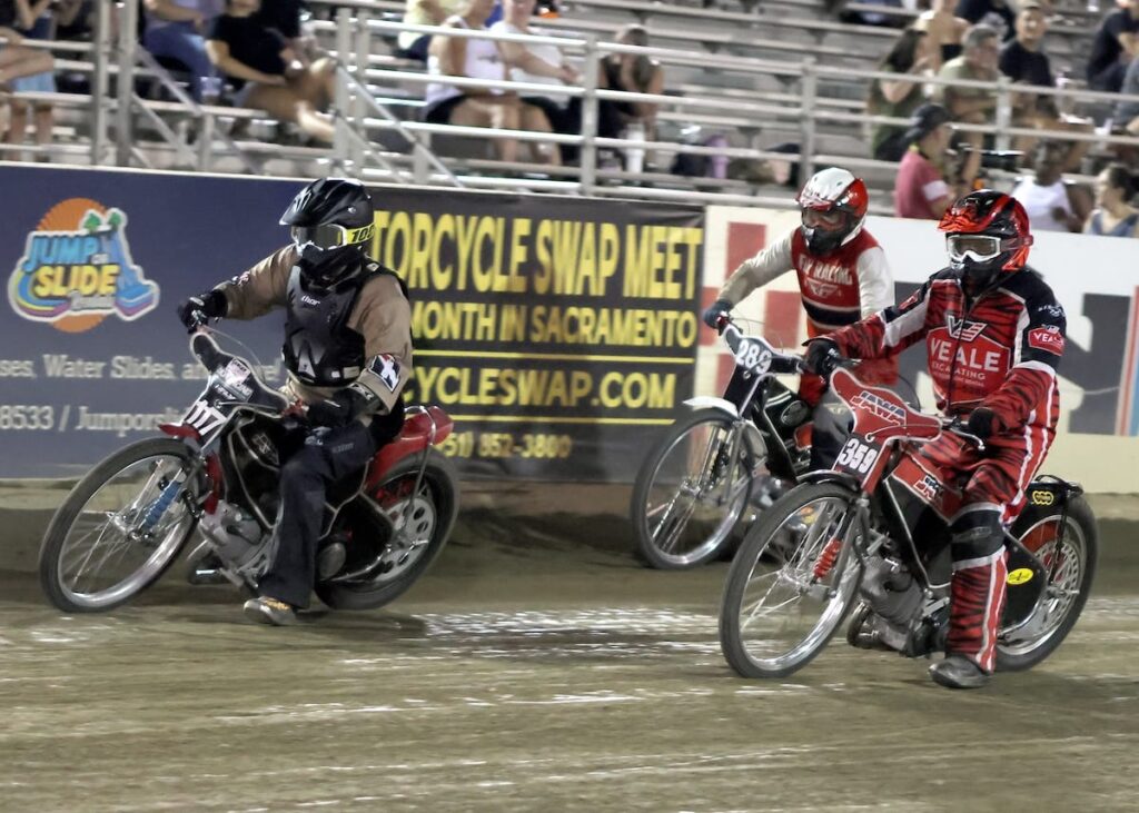 Tim Dion (left) picked up his first main event win in the Support D3 Division. In a heat race he out paced Sebe Denniston (289) and LC Veale (359). Aug 7 2026 - 2026 Speedway & Extreme Sidecars Round #3.
