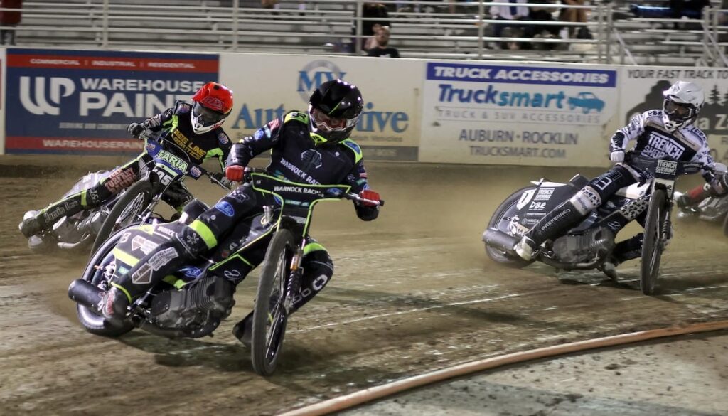 Brady Landon (center) in a scratch heat race. Landon won his fifth scratch main event of the season. Aug 29 2026 - 2026 Speedway & Extreme Sidecars Round #4.